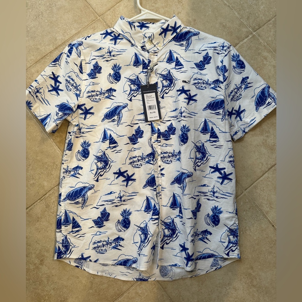 Boys Vineyard Vines short sleeve shirt